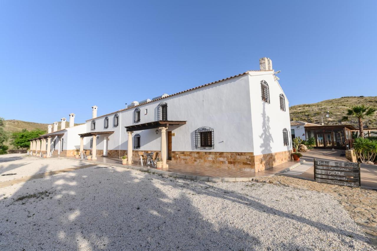 בית הארחה Complejo Rural Sol De Taberno מראה חיצוני תמונה