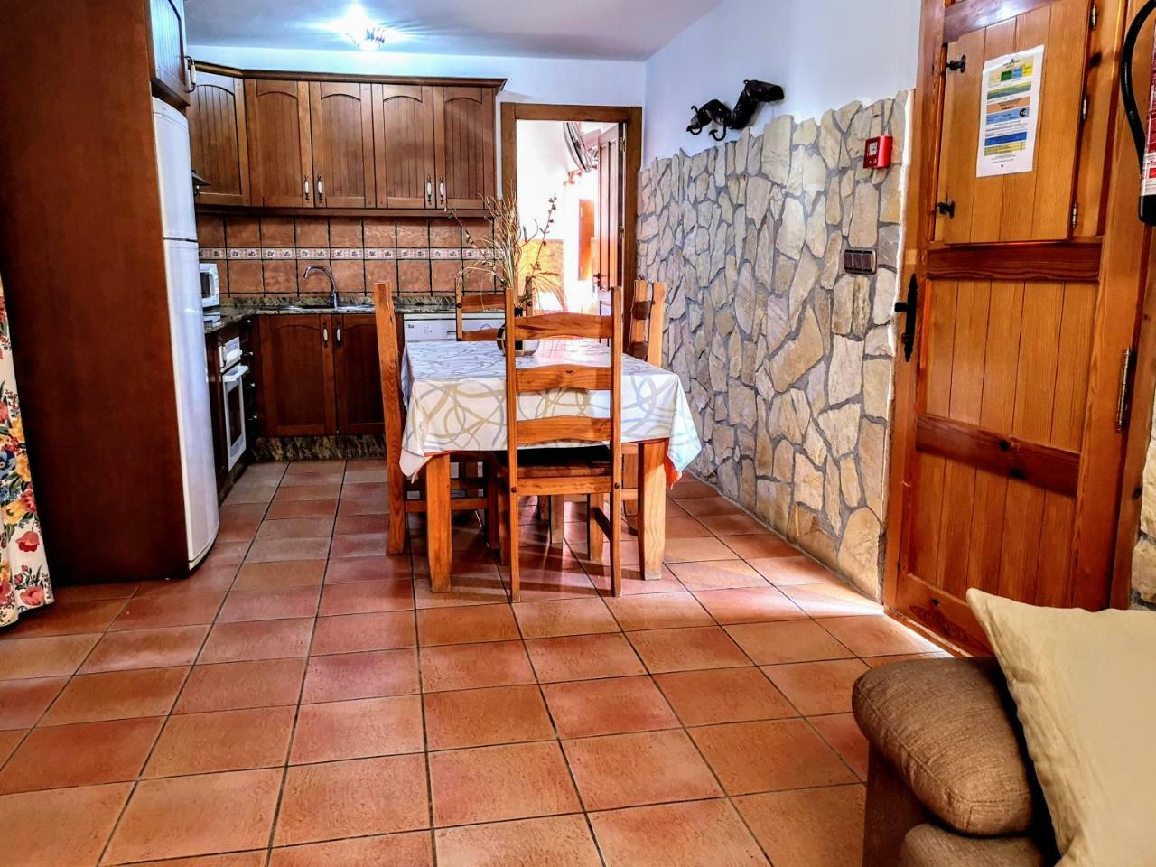 בית הארחה Complejo Rural Sol De Taberno מראה חיצוני תמונה
